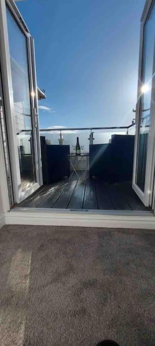 Modern 4 Bedroom House In Weymouth Sunny Corner Eksteriør billede