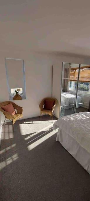 Modern 4 Bedroom House In Weymouth Sunny Corner Eksteriør billede