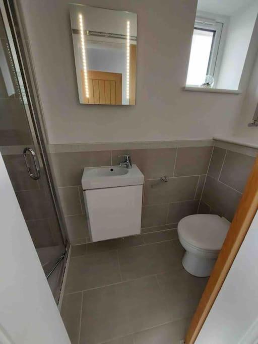 Modern 4 Bedroom House In Weymouth Sunny Corner Eksteriør billede