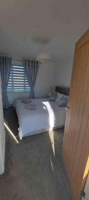 Modern 4 Bedroom House In Weymouth Sunny Corner Eksteriør billede